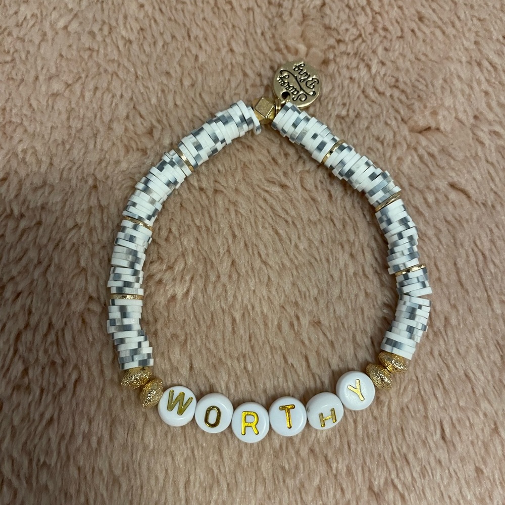 Savvy Bling WORTHY stretch bracelet